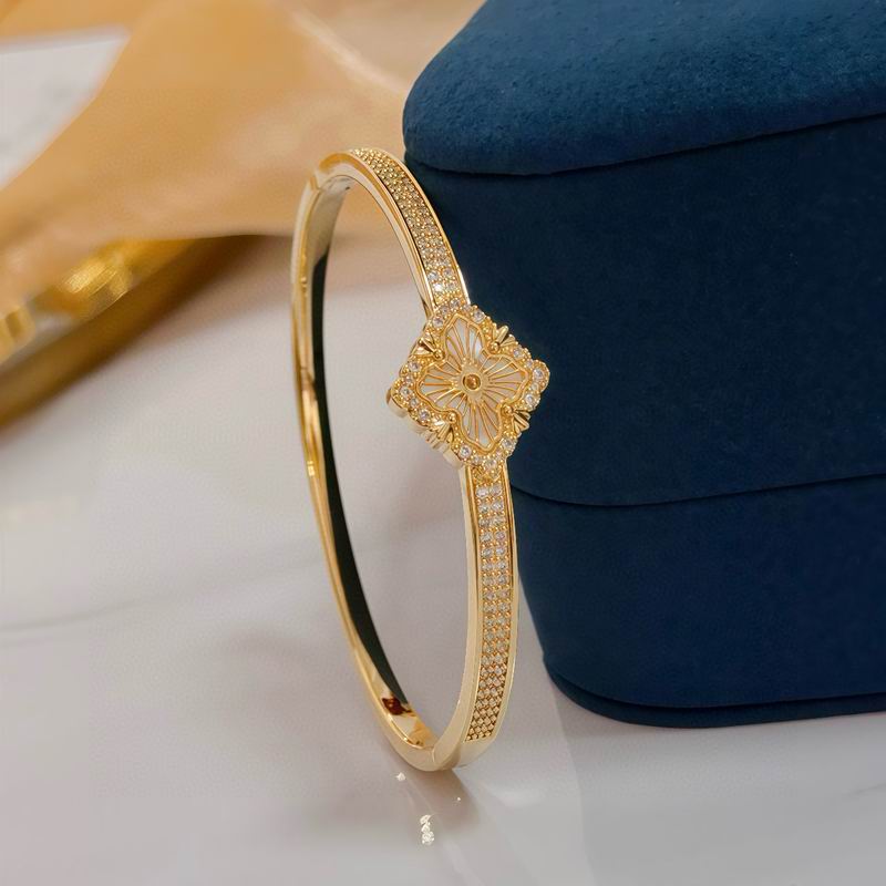 Piaget Bracelet 05yxs31